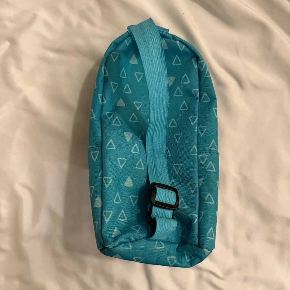 EUC Yoobi Mini Backpack Pencil Case in Teal Triangles Pattern